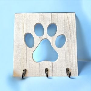 Wooden Paw Print With Hooks